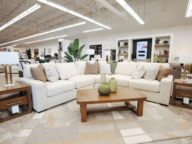 RVF_Ashley_64_Living_1200 X 900_111025