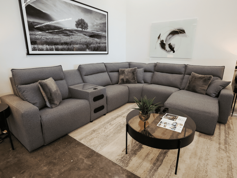 RVF_Ashley_71_Living_1200 X 900_111025 (1)