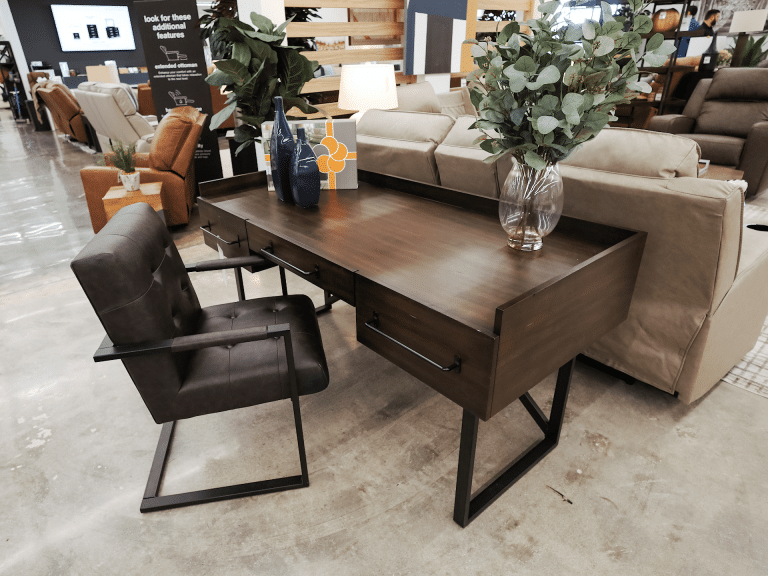 RVF_Ashley_75_Desk_1200 X 900_111025 (1)