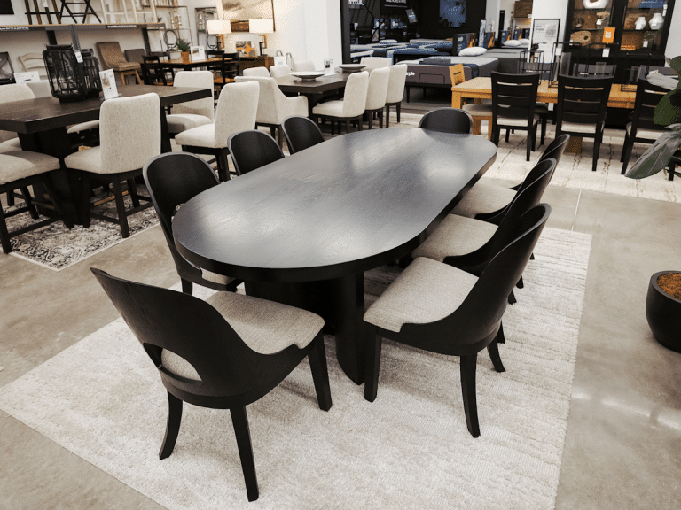 RVF_Ashley_93_Dining_1200 X 900_111025 (1)